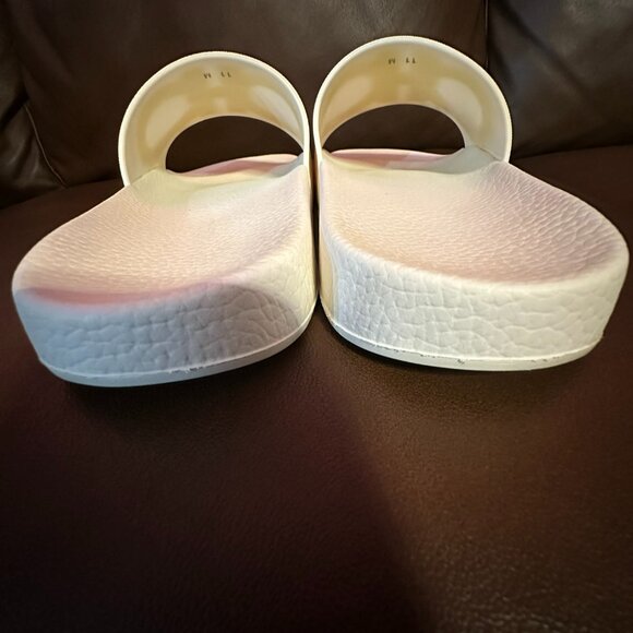 Salvatore Ferragamo Slides - Picture 8 of 12